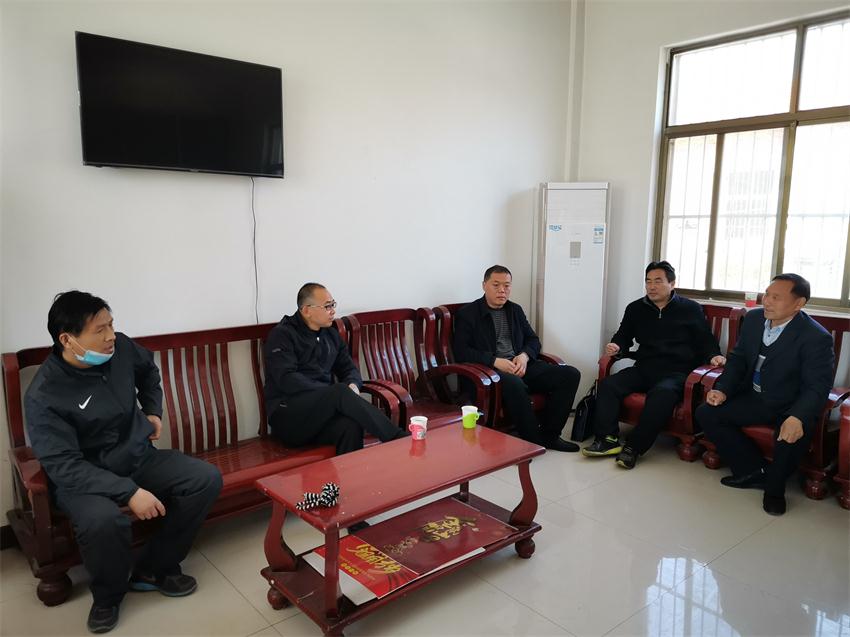 社會組織走進省級貧困村 走訪調研需求助力扶貧攻堅(圖1) 2-2005291425352S.jpg