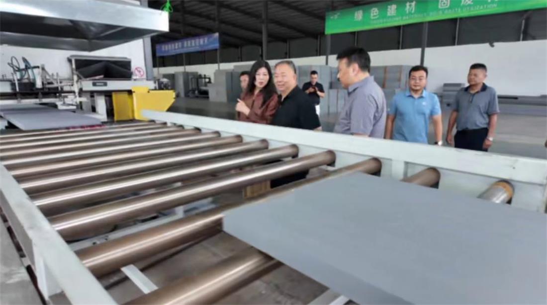 聚焦裝配出海:《中國(guó)建筑裝飾裝修》雜志社赴泰安開(kāi)展調(diào)研交流(圖2) 2-250Z415130C12.jpg